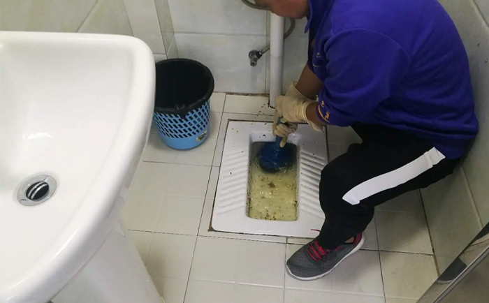 峨眉山疏通蹲坑